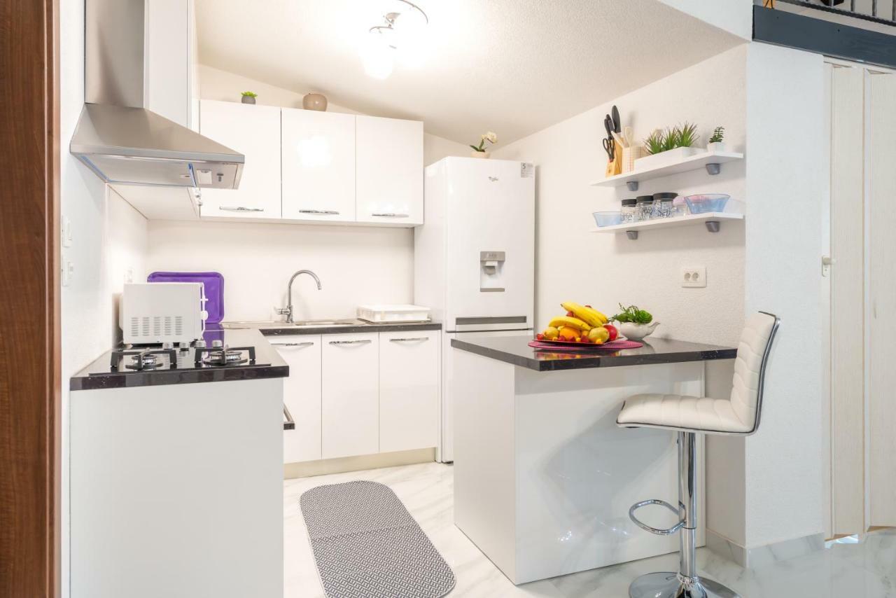 Tranquility And Nature In 4 Bedroom With Sea View Mokošica Exteriör bild