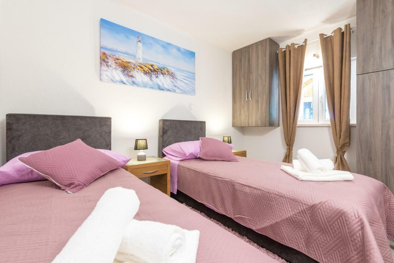 Tranquility And Nature In 4 Bedroom With Sea View Mokošica Exteriör bild