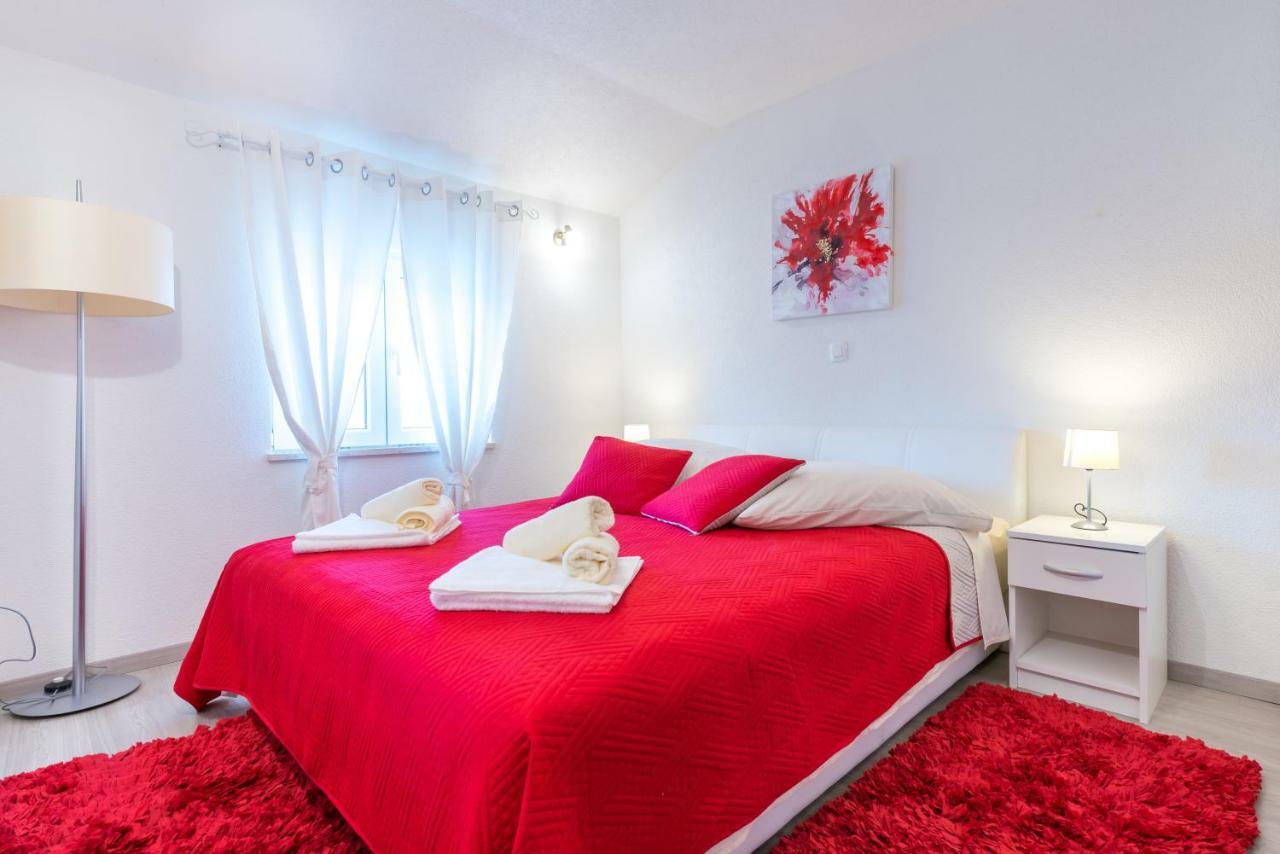 Tranquility And Nature In 4 Bedroom With Sea View Mokošica Exteriör bild