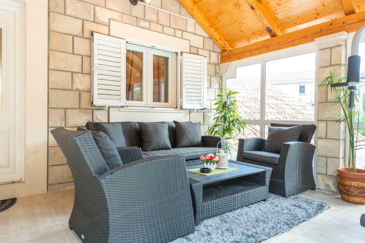 Tranquility And Nature In 4 Bedroom With Sea View Mokošica Exteriör bild