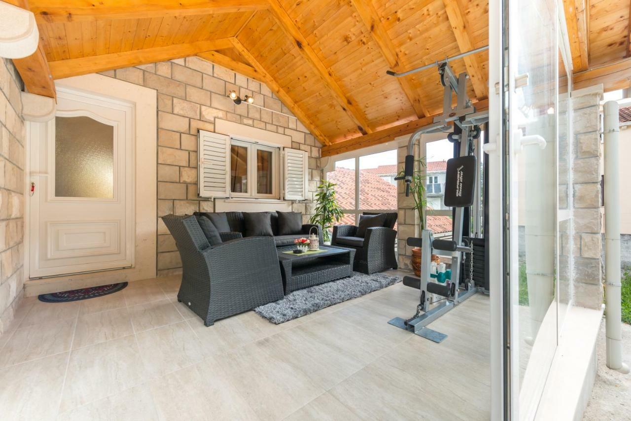 Tranquility And Nature In 4 Bedroom With Sea View Mokošica Exteriör bild