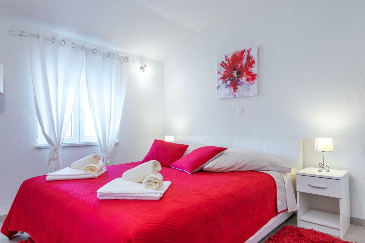 Tranquility And Nature In 4 Bedroom With Sea View Mokošica Exteriör bild